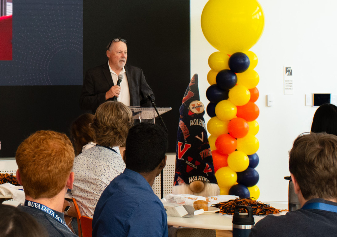 Dean Phil Bourne speaks at orientation.