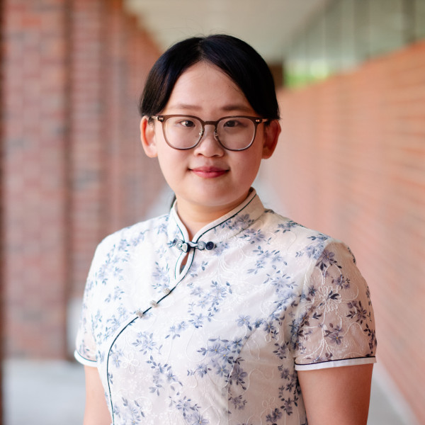 Headshot of Mengxuan Hu